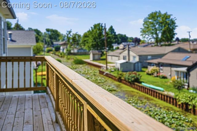 38165 Cherry Lane, Update, MI 48045