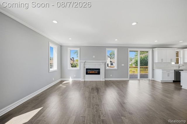 38165 Cherry Lane, Update, MI 48045