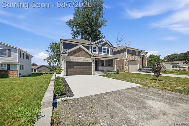 38165 Cherry Lane, Update, MI 48045