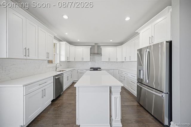 38165 Cherry Lane, Update, MI 48045