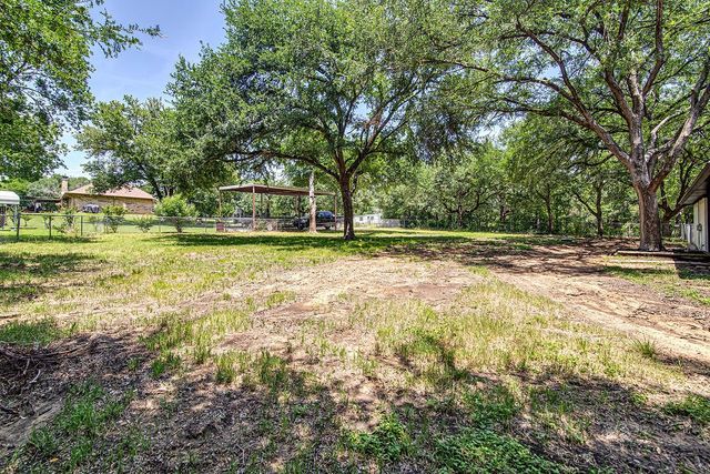 715 Pheasant Run, Burleson, TX 76028