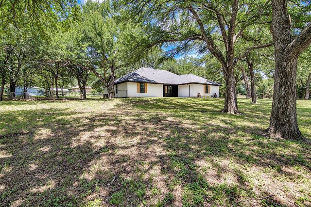 715 Pheasant Run, Burleson, TX 76028