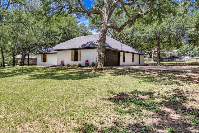 715 Pheasant Run, Burleson, TX 76028