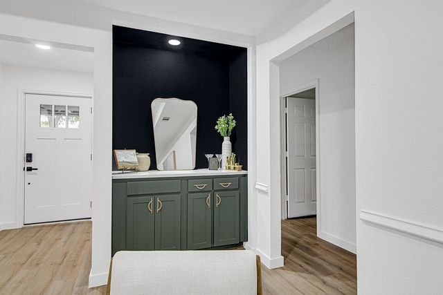 715 Pheasant Run, Burleson, TX 76028