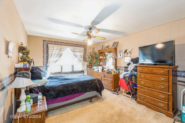 24656 S Willow Brook Trail, Crete, IL 60417