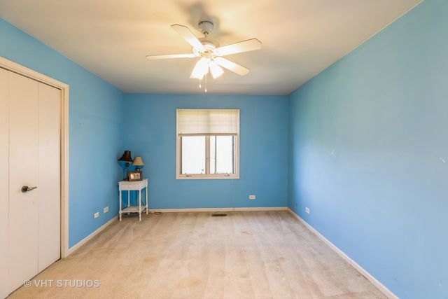 24656 S Willow Brook Trail, Crete, IL 60417