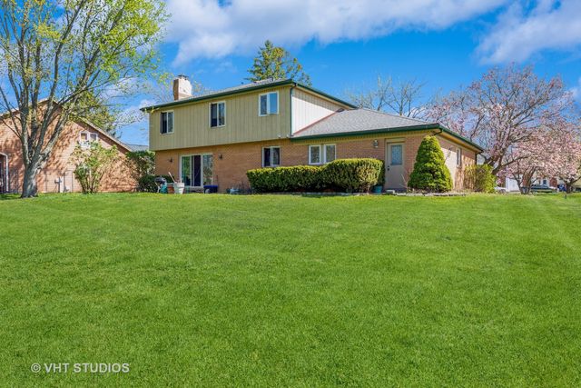 24656 S Willow Brook Trail, Crete, IL 60417