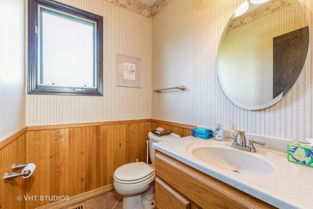 24656 S Willow Brook Trail, Crete, IL 60417