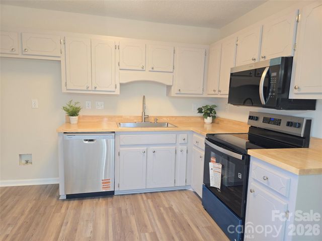 2306 Firmin Court, Gastonia, NC 28056