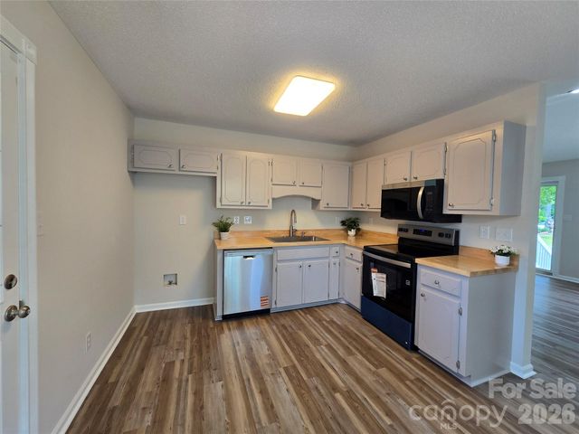 2306 Firmin Court, Gastonia, NC 28056