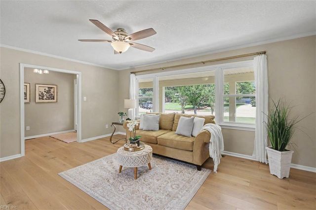 1509 Baycliff LN, Virginia Beach, VA 23454