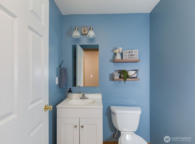 127 Bay Ridge Court, Shelton, WA 98584