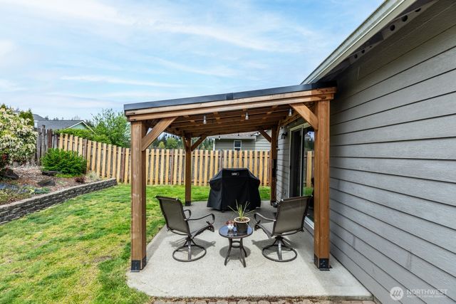 127 Bay Ridge Court, Shelton, WA 98584