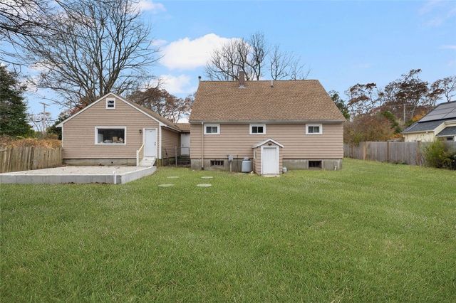374 Crandall Road, Tiverton, RI 02878
