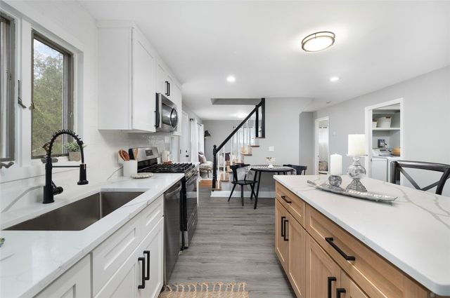 374 Crandall Road, Tiverton, RI 02878