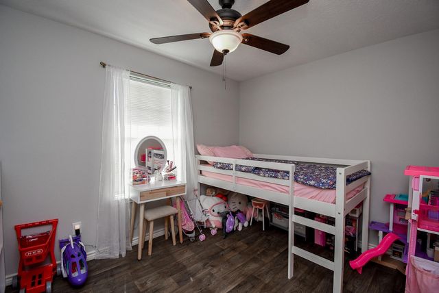 1909 W Texas Avenue, Baytown, TX 77520