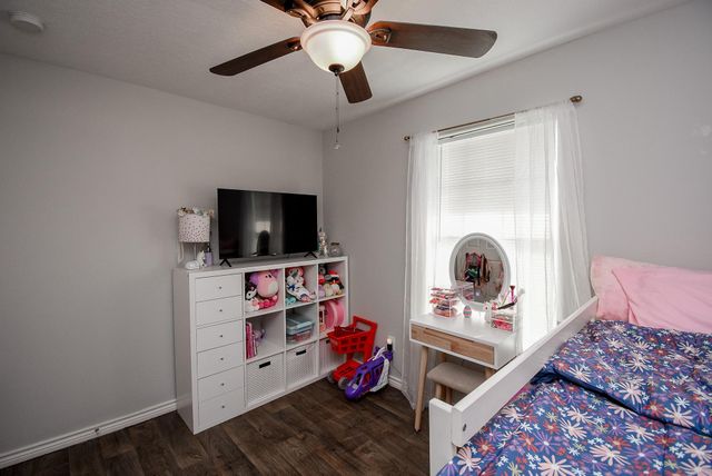 1909 W Texas Avenue, Baytown, TX 77520