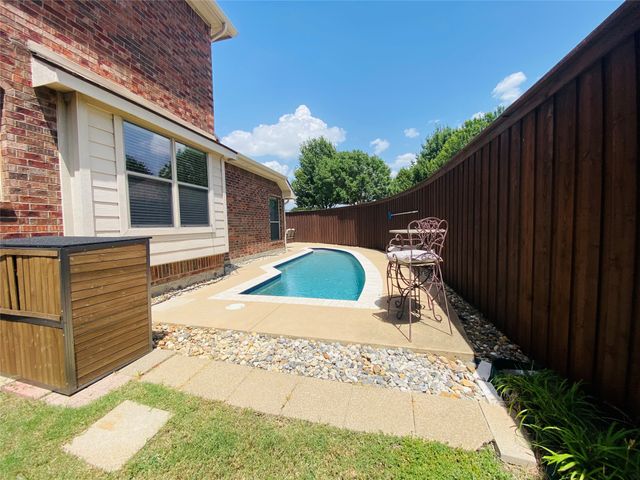 8492 Liverpool Lane, Frisco, TX 75036
