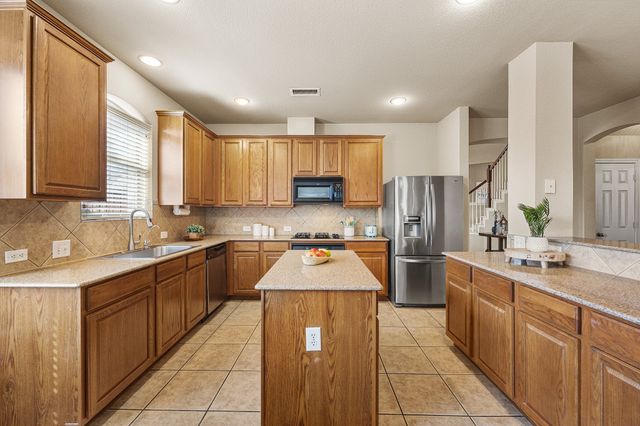 8492 Liverpool Lane, Frisco, TX 75036