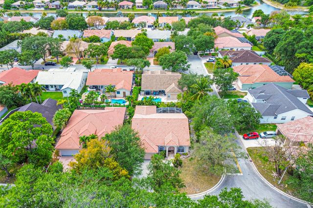 5374 NW 57th Ave, Coral Springs, FL 33067