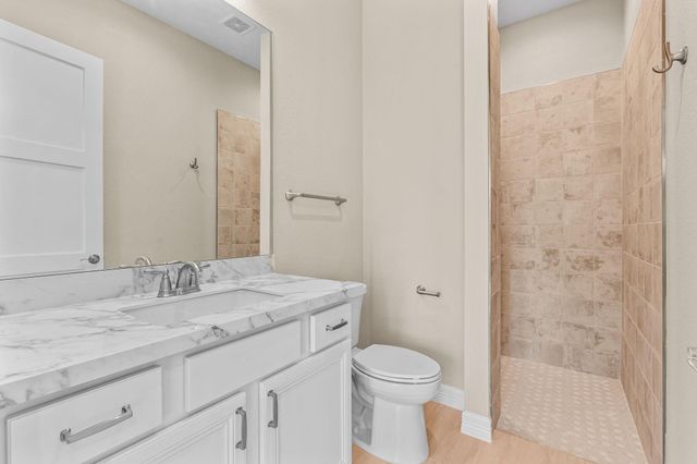 508 Amalfi Drive, Kemah, TX 77565