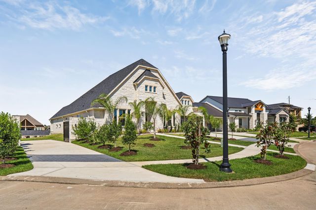 508 Amalfi Drive, Kemah, TX 77565
