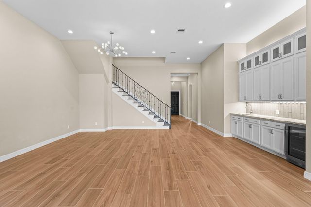 508 Amalfi Drive, Kemah, TX 77565