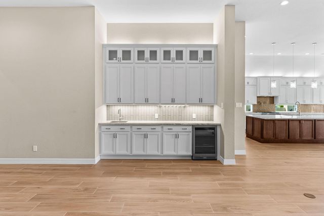 508 Amalfi Drive, Kemah, TX 77565