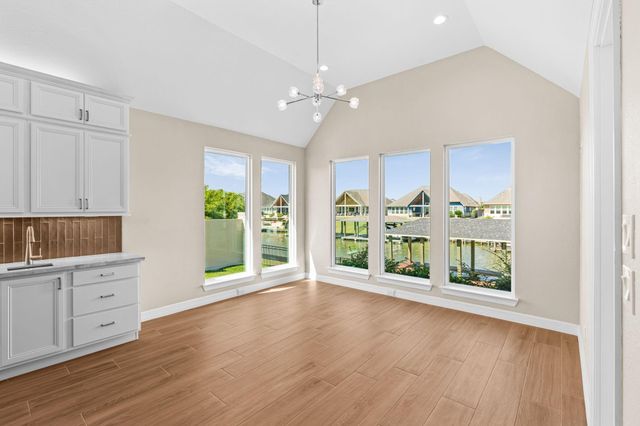 508 Amalfi Drive, Kemah, TX 77565