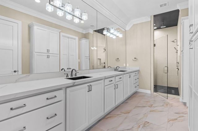508 Amalfi Drive, Kemah, TX 77565