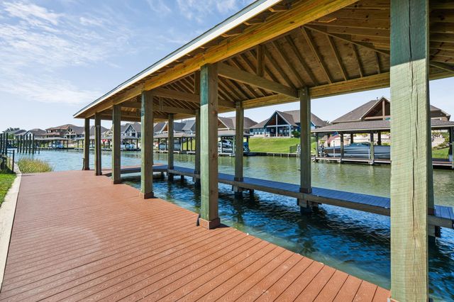 508 Amalfi Drive, Kemah, TX 77565