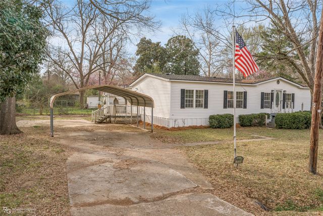 312 Greenwood Street, Mooringsport, LA 71060