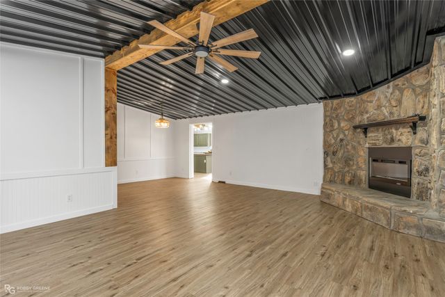 312 Greenwood Street, Mooringsport, LA 71060