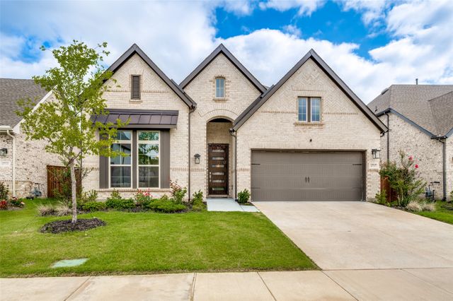 1717 Buttercup Avenue, Aubrey, TX 76227
