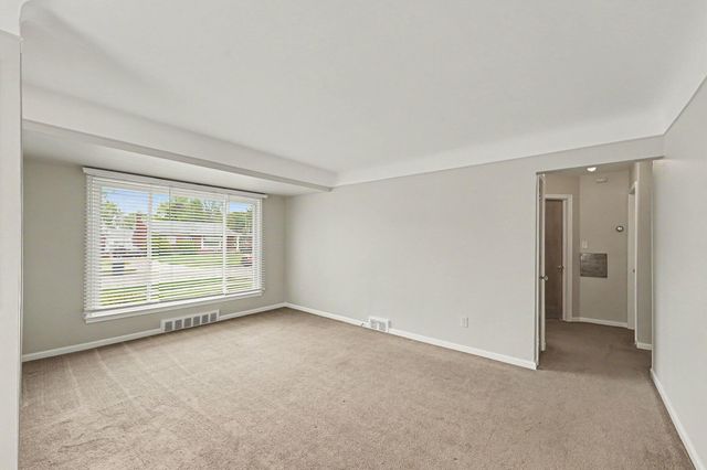 28429 Cleveland, Livonia City, MI 48150