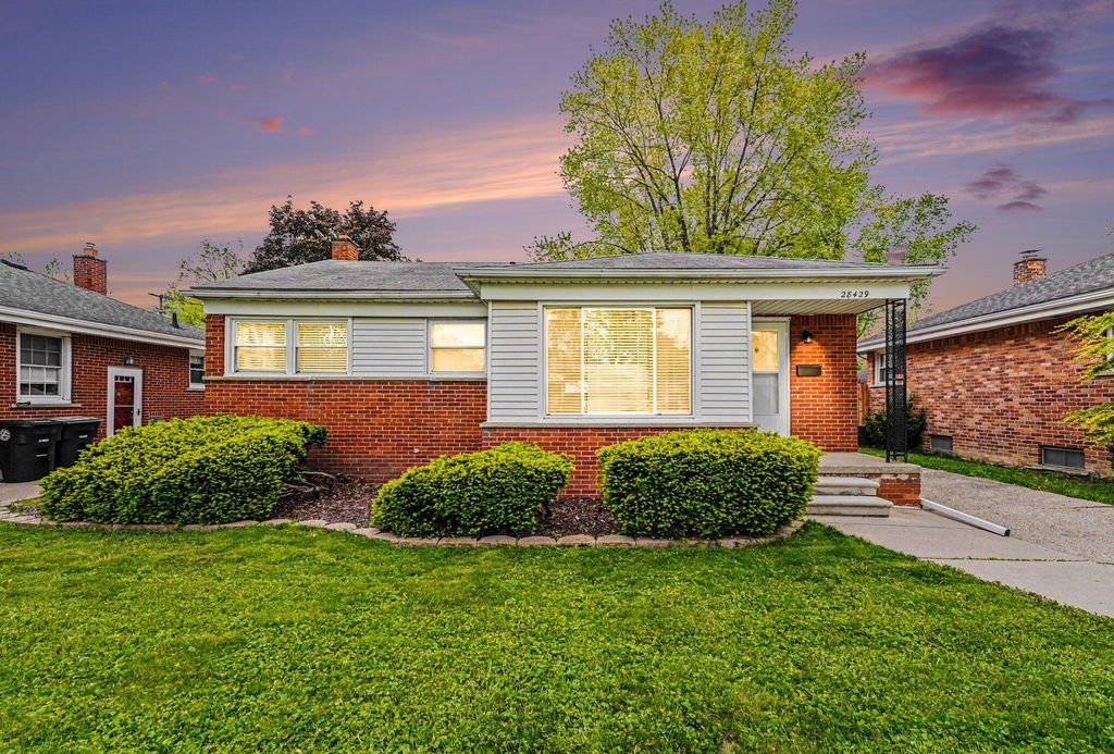 28429 Cleveland, Livonia City, MI 48150