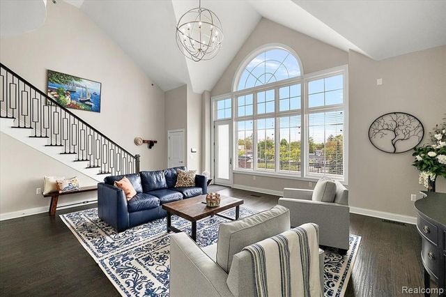 1009 S Washington Avenue 3, Royal Oak, MI 48067