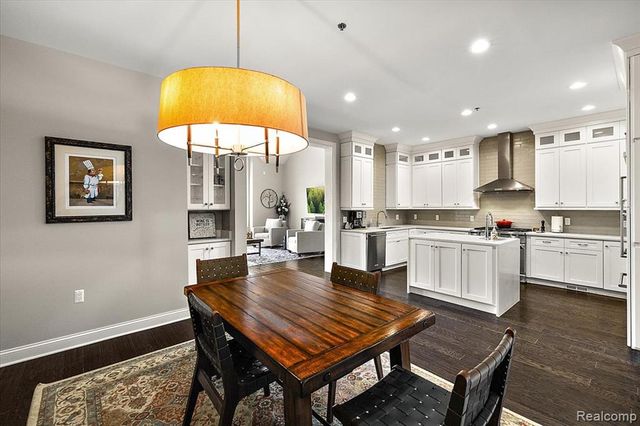 1009 S Washington Avenue 3, Royal Oak, MI 48067