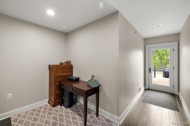 1009 S Washington Avenue 3, Royal Oak, MI 48067