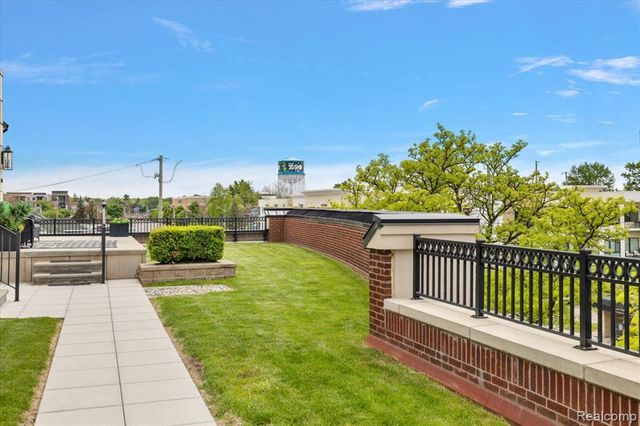 1009 S Washington Avenue 3, Royal Oak, MI 48067