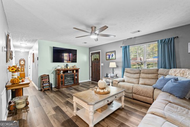 249 Reed Road, West Point, GA 31833