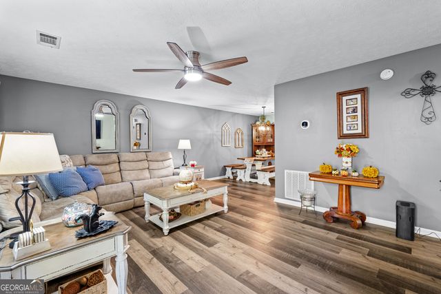 249 Reed Road, West Point, GA 31833