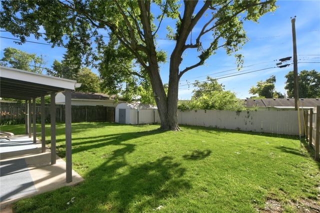 166 Dellwood Drive, Fairborn, OH 45324