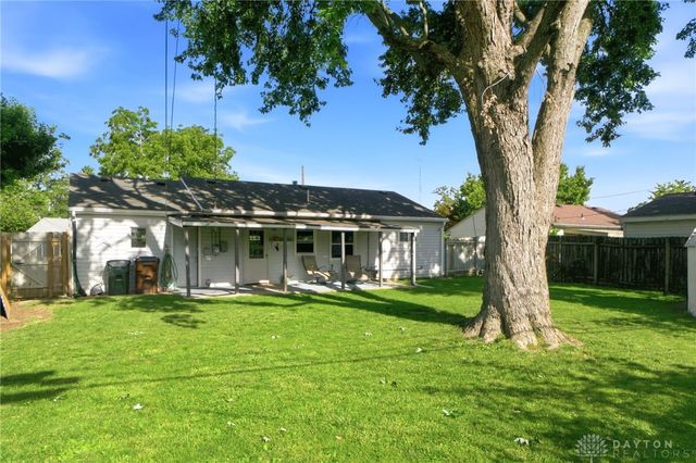 166 Dellwood Drive, Fairborn, OH 45324