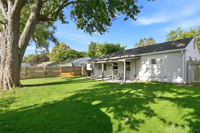 166 Dellwood Drive, Fairborn, OH 45324
