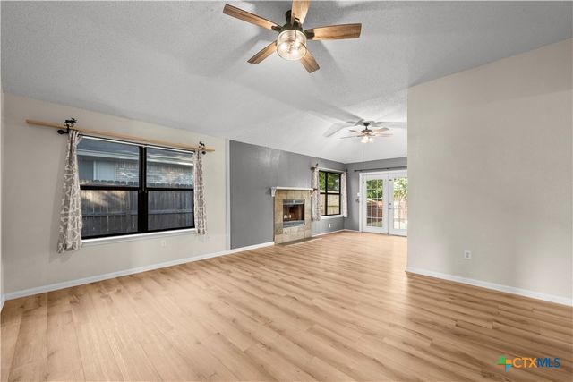 307 Wagontrain Circle, Copperas Cove, TX 76522