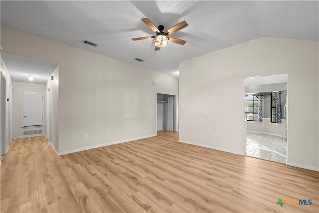 307 Wagontrain Circle, Copperas Cove, TX 76522