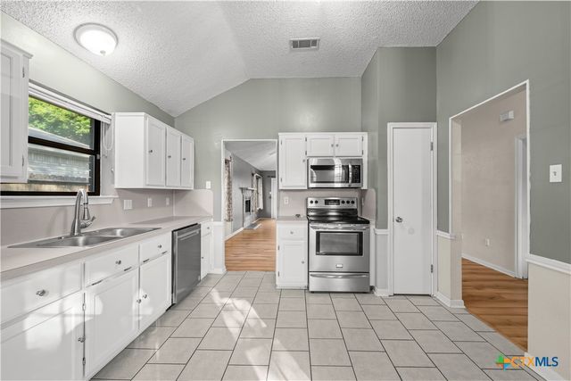307 Wagontrain Circle, Copperas Cove, TX 76522