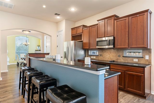 2476 Deer Run, Lewisville, TX 75067