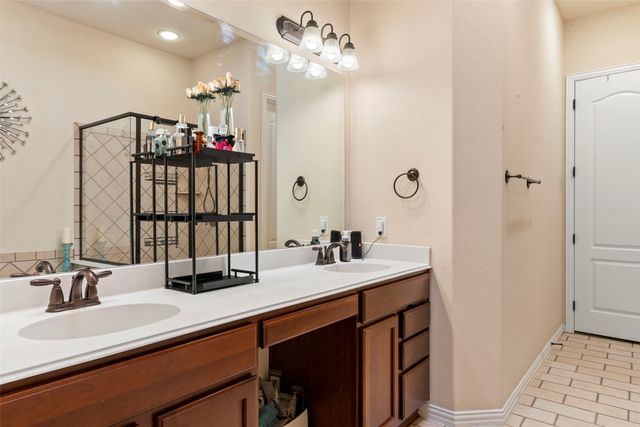 2476 Deer Run, Lewisville, TX 75067